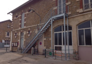 Escalier de secours en acier galvanisé à Saint-Cyr-au-Mont d'Or (69)