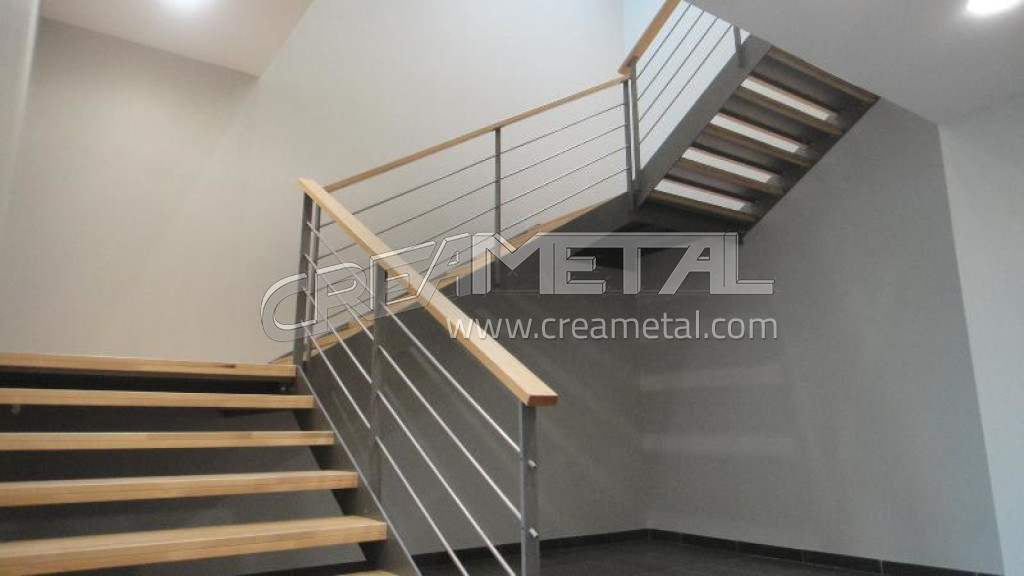 Garde Corp Bois Interieur : laqu?s, marches et paliers en bois (h?tre) et garde corps en inox Garde Corp Bois Interieur : laqu?s, marches et paliers en bois (h?tre) et garde corps en inox