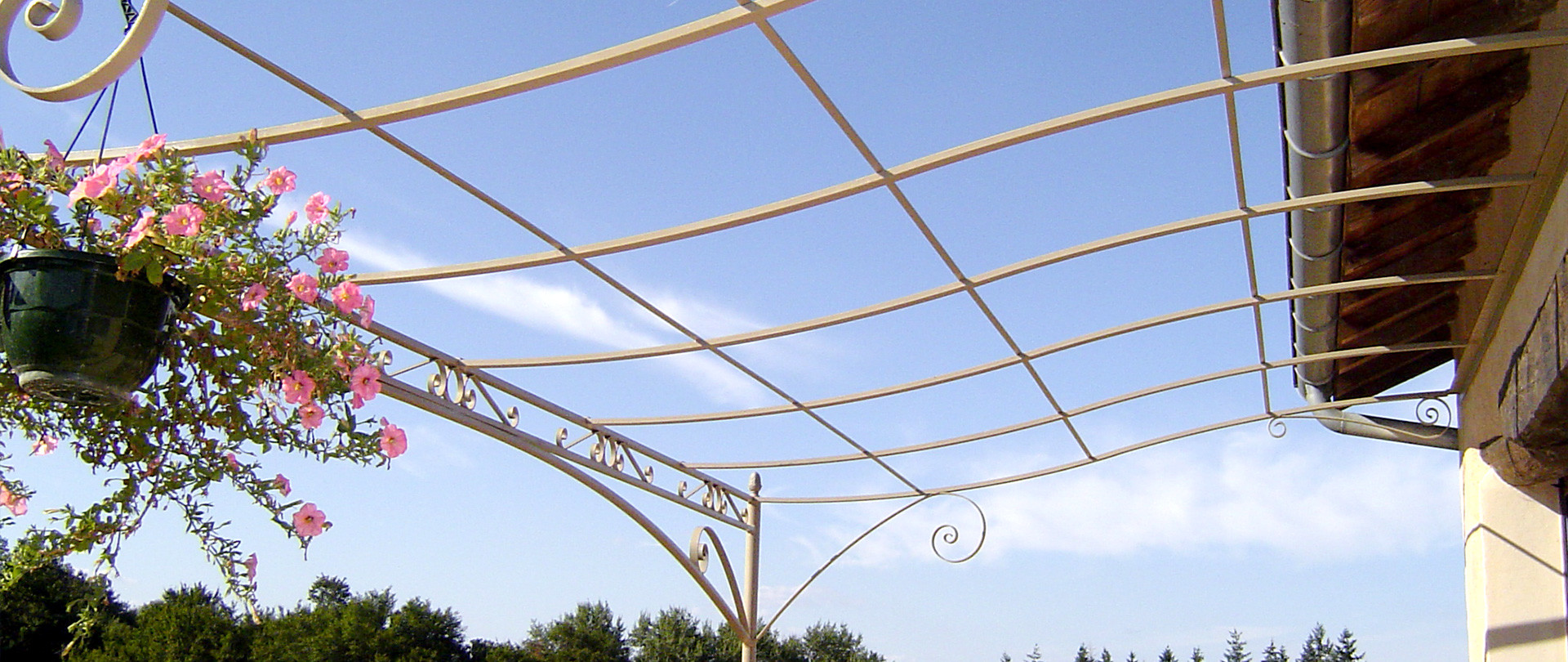 Etude, fabrication et installation Pergolas et Marquises sur mesure