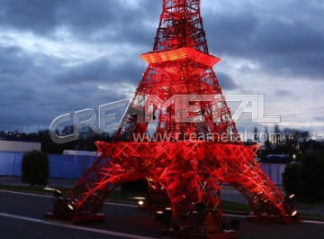 Tour eiffel en chaises rouge à la COP 21 PARIS