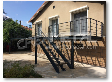 Création d'une terrasse extérieure en acier à St Foy Les Lyon (69)