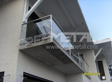 Garde corps balcon en verre