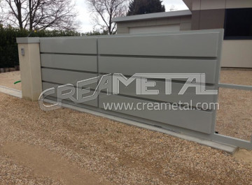 Portail en aluminium