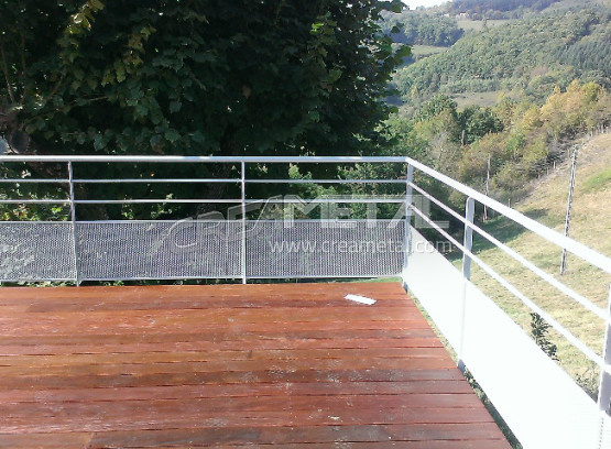 Garde corps de terrasse installé dans le beaujolais (69)