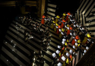 Collection de luminaire pour la scénographie du spectacle de la fondation Bettencourt pour l’Opéra comique de Paris.