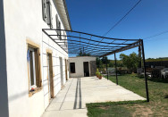 Pergola en acier brut sur mesure proche de Villefranche-sur-Saône (69)