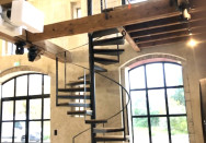 Escalier Hélicoïdal Bois/Métal dans la région du Beaujolais (69)