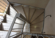 Escalier extérieur 2/4 tournant balancé en Aluminium proche de Montpellier